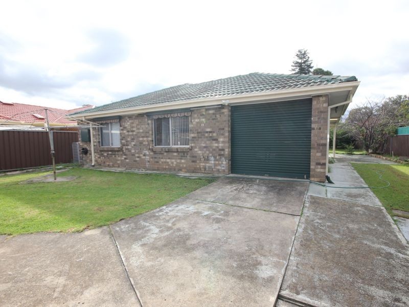22 Lyell Street, Bossley Park NSW 2176