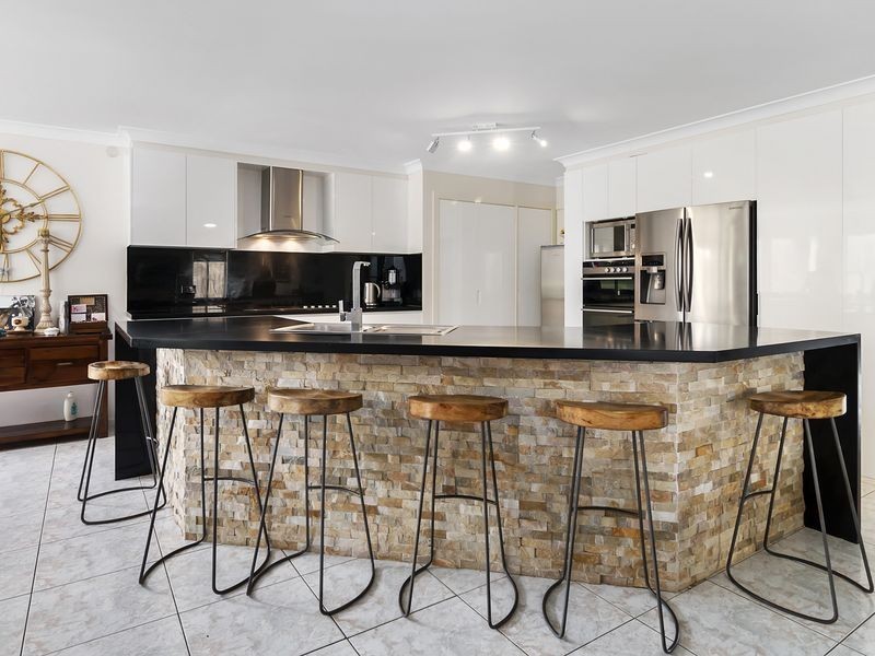 157 Braidwood Drive, Prestons NSW 2170