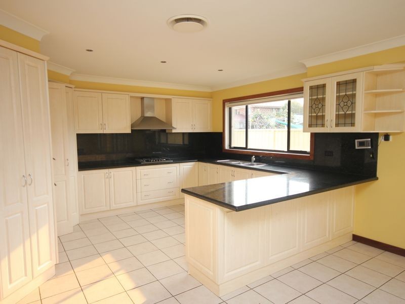 77 Boomerang Road, Edensor Park NSW 2176