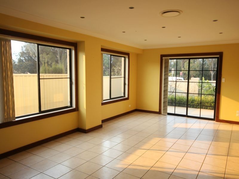 77 Boomerang Road, Edensor Park NSW 2176