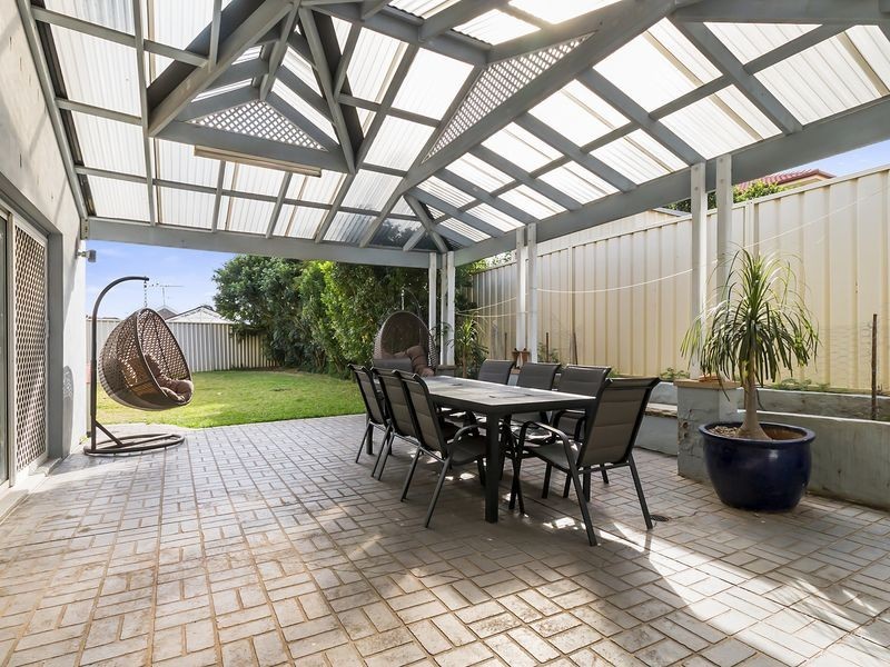 18 Yarra Place, Prestons NSW 2170