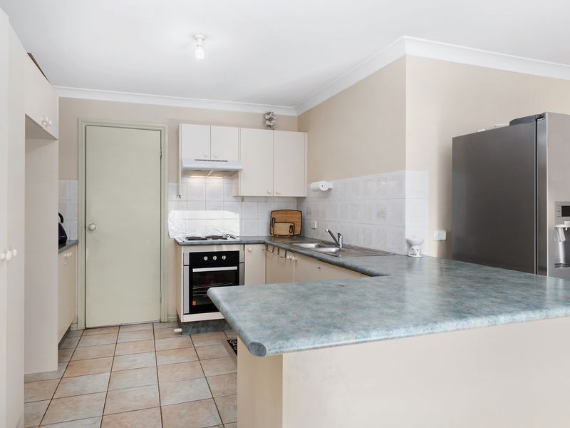 16 Mitchell Drive, West Hoxton NSW 2171