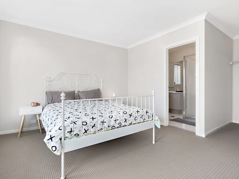 5 Paxton Street, Catherine Field NSW 2557