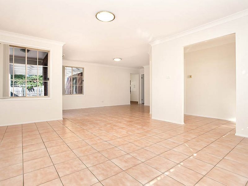 8 Taralga Street, Prestons NSW 2170