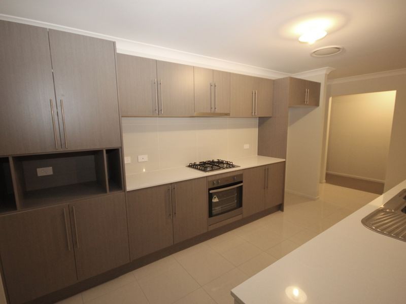 5 Mertell Drive, Edmondson Park NSW 2174