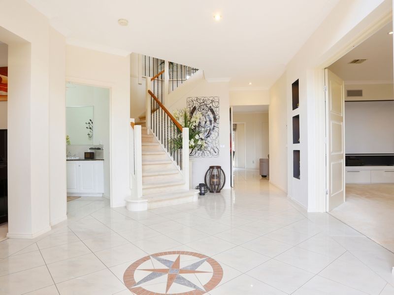 3 Legend Close, Rowville VIC 3178