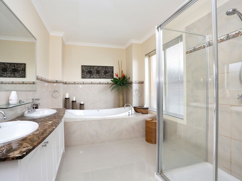 3 Legend Close, Rowville VIC 3178