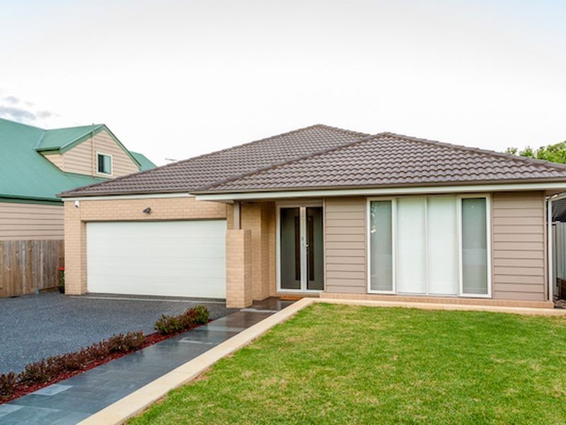 3 First Avenue, Box Hill North VIC 3129