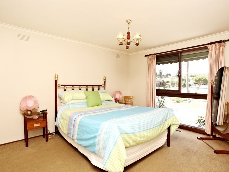 265 Brandon Park Drive, Wheelers Hill VIC 3150