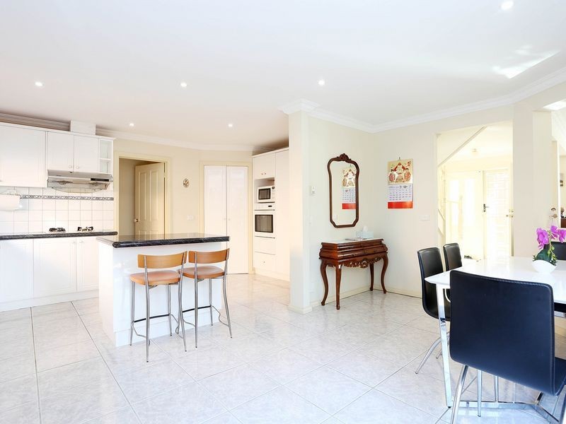 1 Clarke Place, Mount Waverley VIC 3149