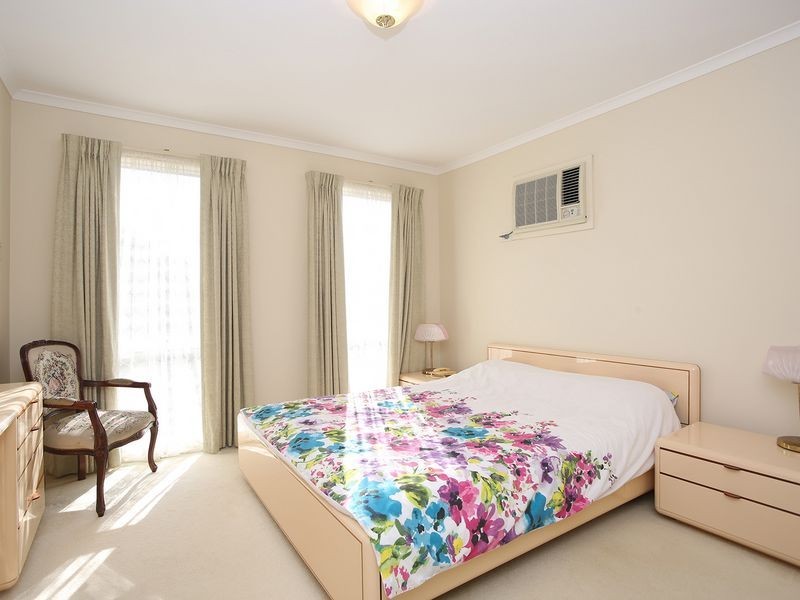 1 Clarke Place, Mount Waverley VIC 3149