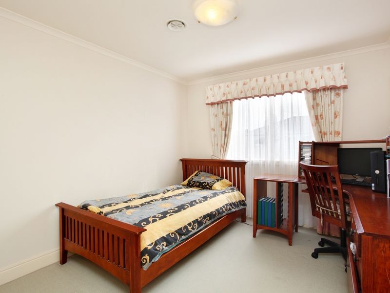 43 Kwinana St, Glen Waverley VIC 3150
