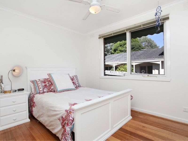 9 Redleaf Way, Wheelers Hill VIC 3150