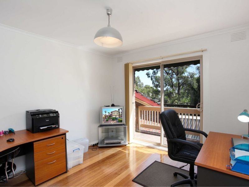 9 Redleaf Way, Wheelers Hill VIC 3150