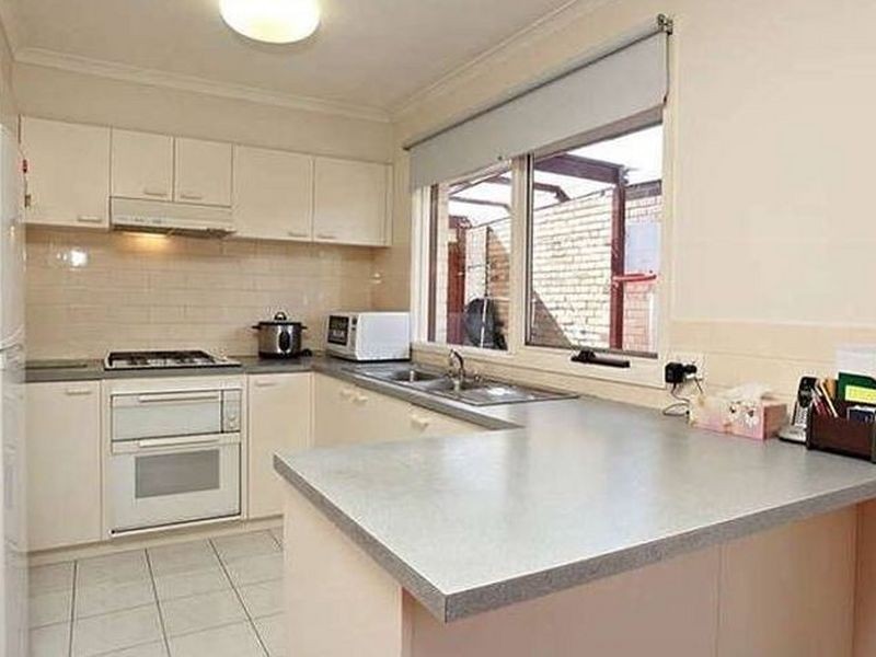 2/33 Mount Street, Glen Waverley VIC 3150