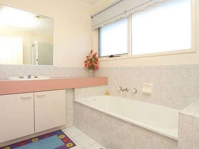 2/33 Mount Street, Glen Waverley VIC 3150