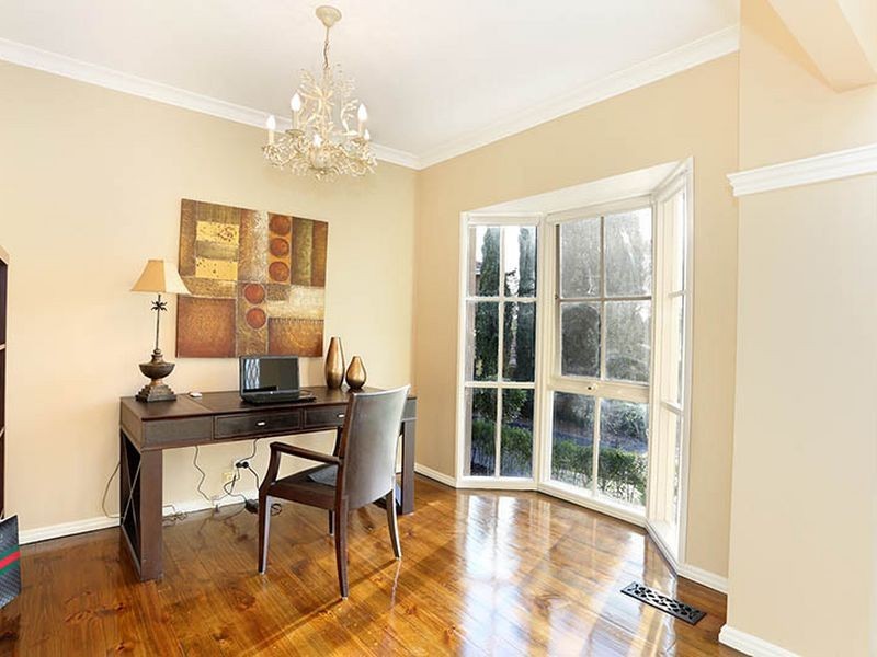 9 Harkaway Rise, Doncaster East VIC 3109