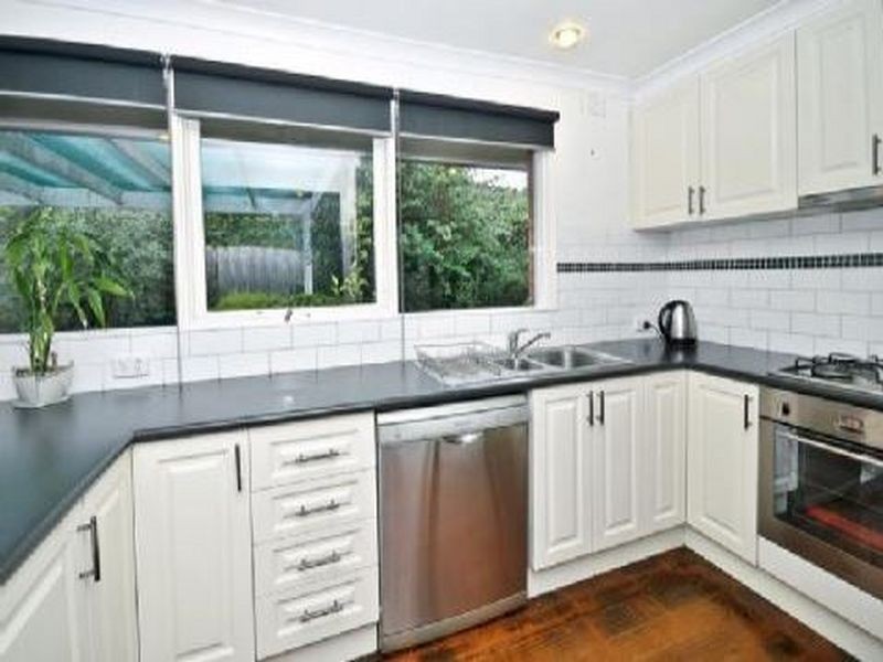 9 Clunies Ross Crescent, Mulgrave VIC 3170