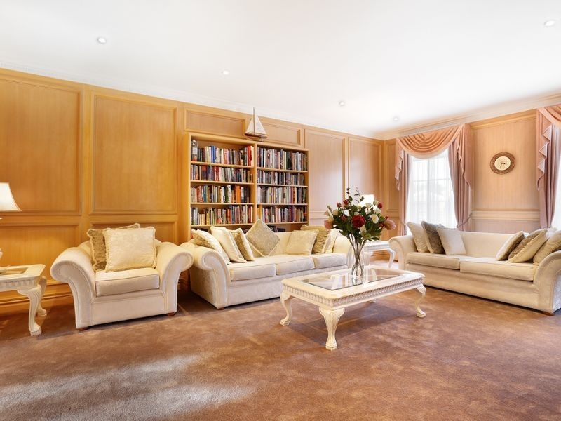 33 Kwinana St, Glen Waverley VIC 3150