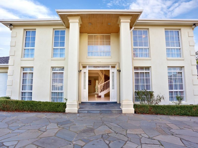 33 Kwinana St, Glen Waverley VIC 3150