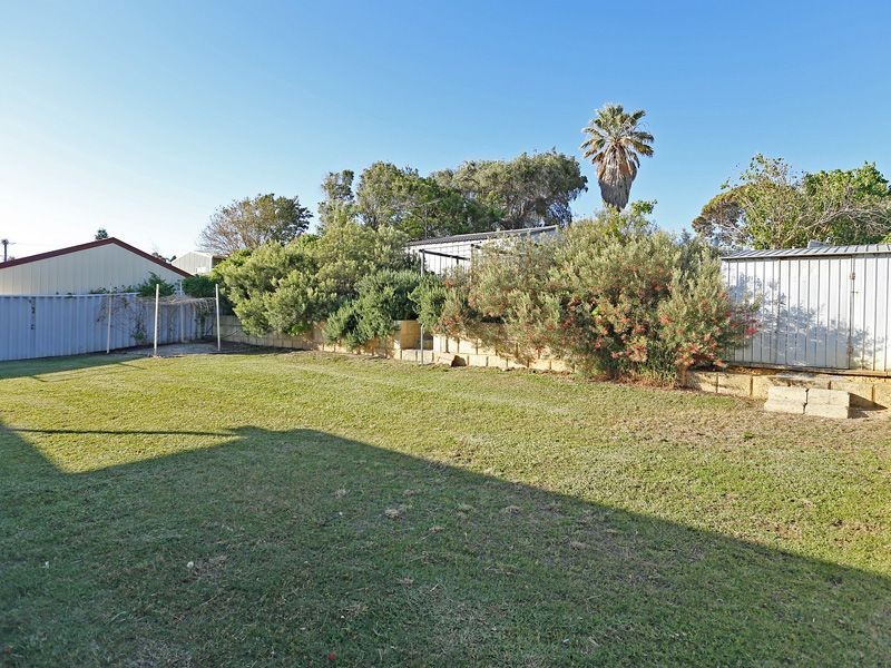 3 Leichhardt Drive, Two Rocks WA 6037