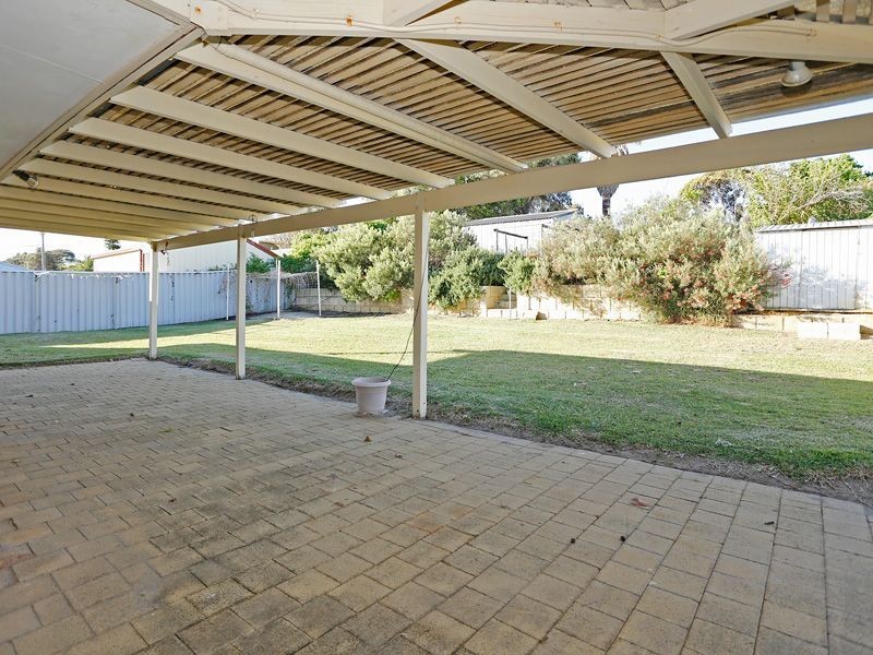 3 Leichhardt Drive, Two Rocks WA 6037