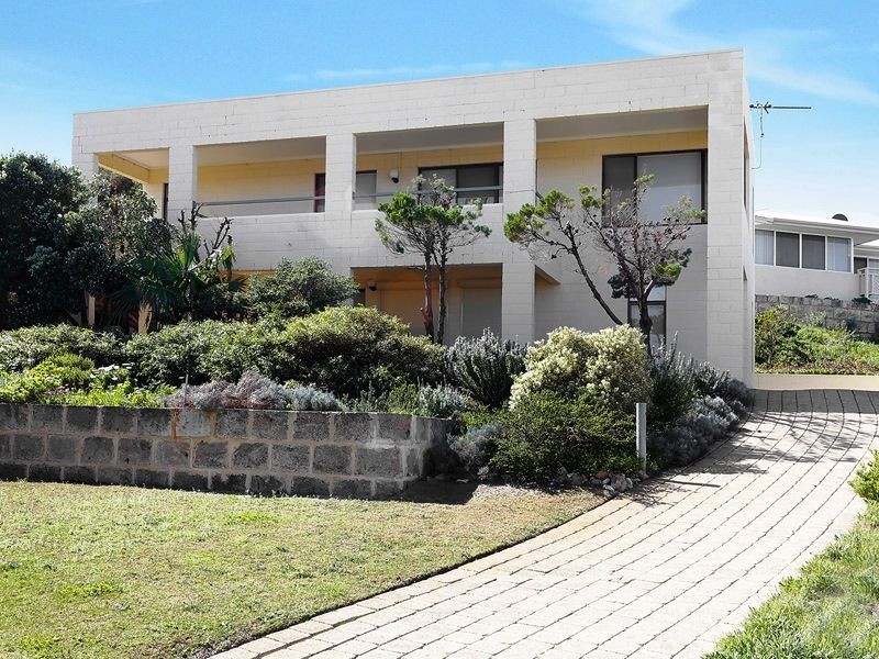 15 Gretel Court, Two Rocks WA 6037