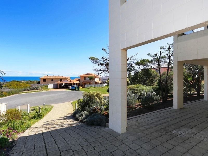 15 Gretel Court, Two Rocks WA 6037