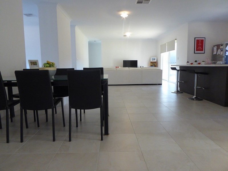 7 Danbulla Loop, Yanchep WA 6035