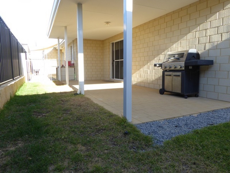 7 Danbulla Loop, Yanchep WA 6035