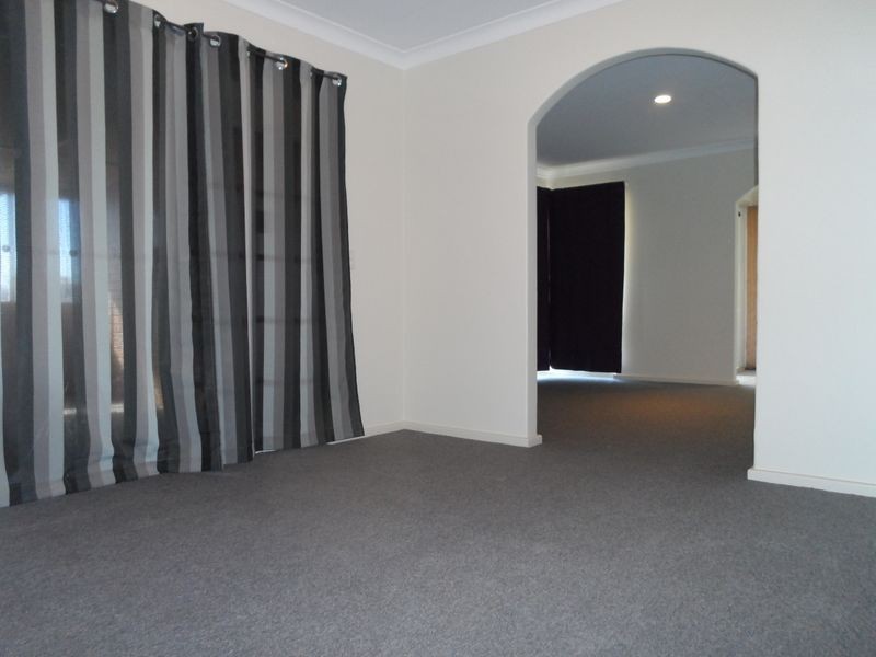 3 Birnam Court, Yanchep WA 6035