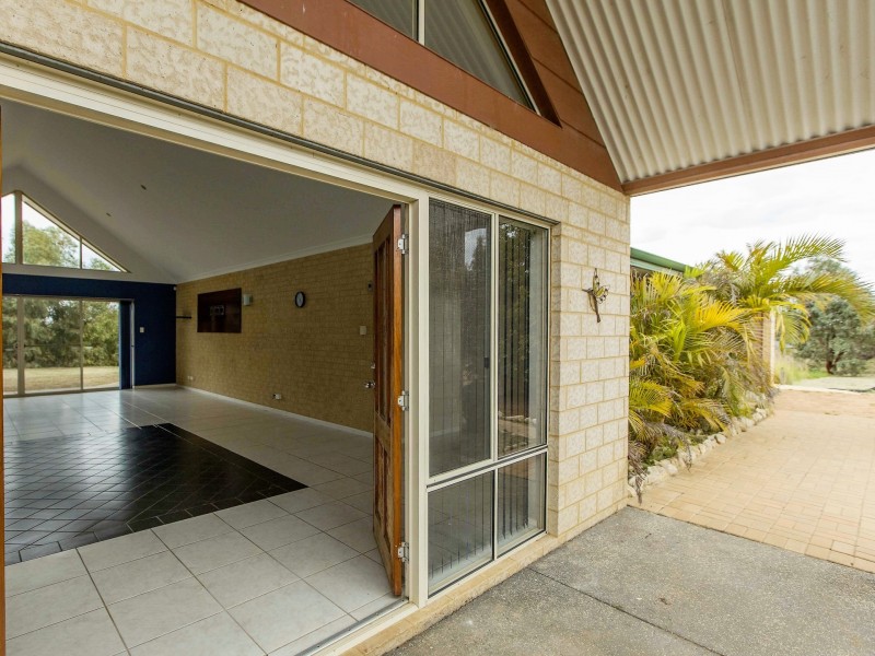 111 Seaflower Way, Wilbinga WA 6041