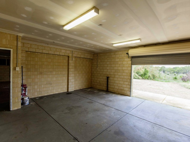 111 Seaflower Way, Wilbinga WA 6041