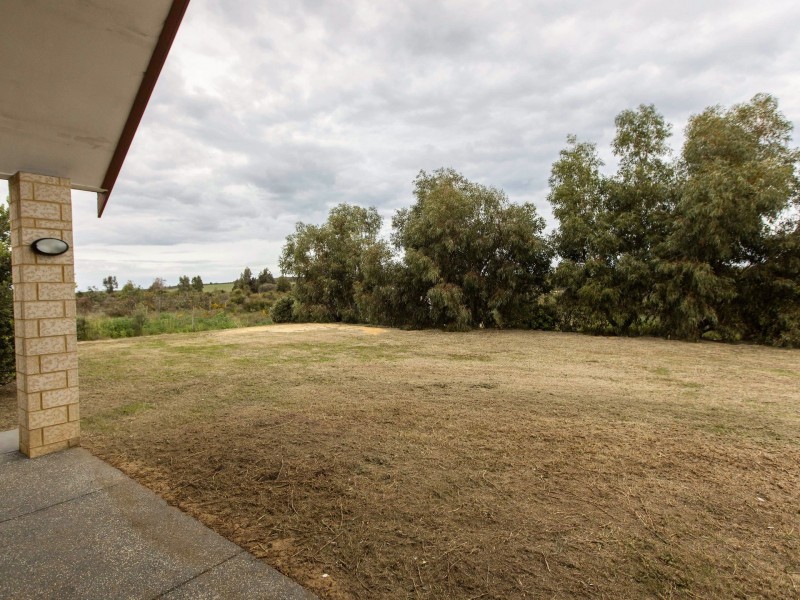 111 Seaflower Way, Wilbinga WA 6041