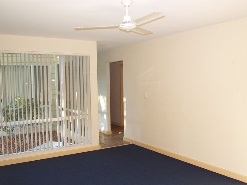 16 Oldham Way, Yanchep WA 6035