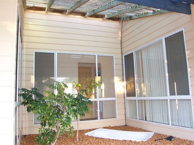 16 Oldham Way, Yanchep WA 6035