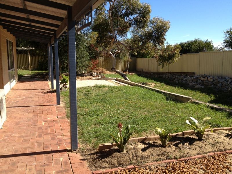 16 Oldham Way, Yanchep WA 6035