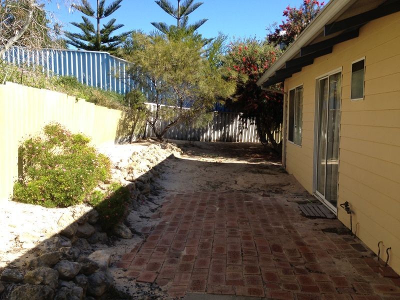 16 Oldham Way, Yanchep WA 6035
