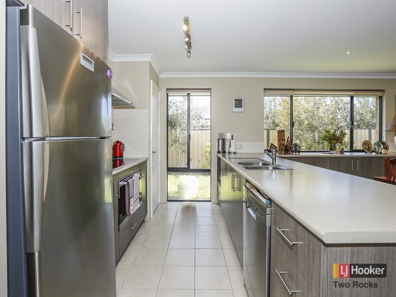 20 Blackwood Meander, Yanchep WA 6035