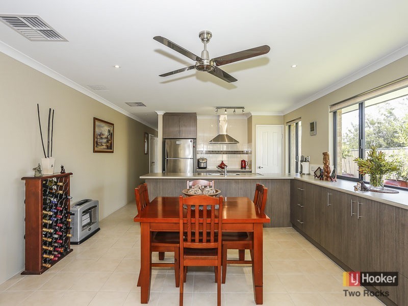 20 Blackwood Meander, Yanchep WA 6035