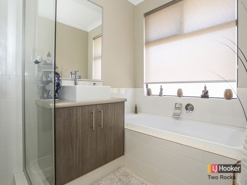 20 Blackwood Meander, Yanchep WA 6035