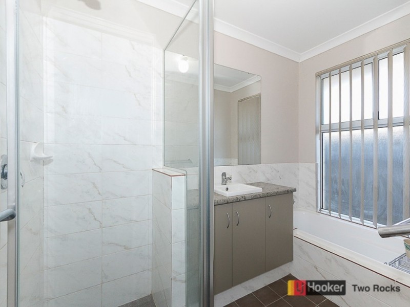 19 Flax Road, Yanchep WA 6035