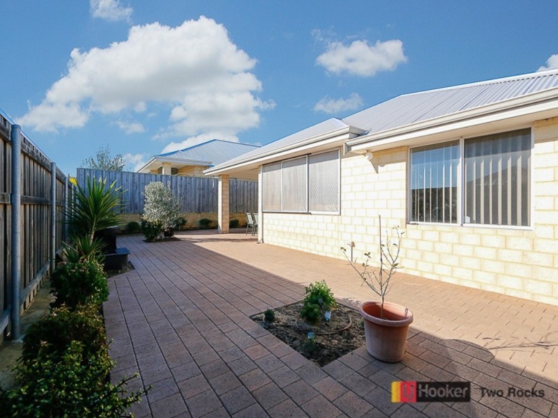 19 Flax Road, Yanchep WA 6035