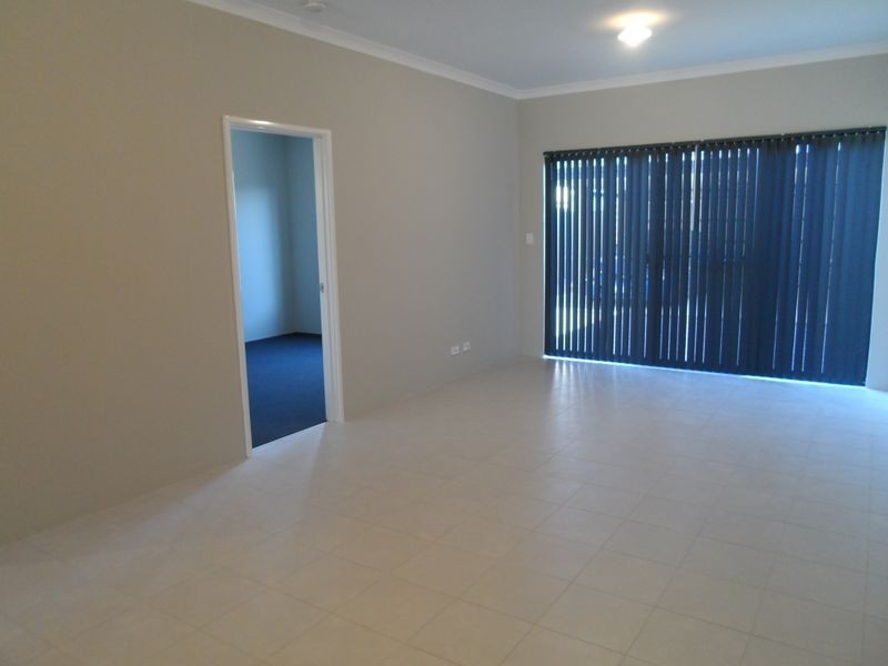 23 Perkins Drive, Clarkson WA 6030