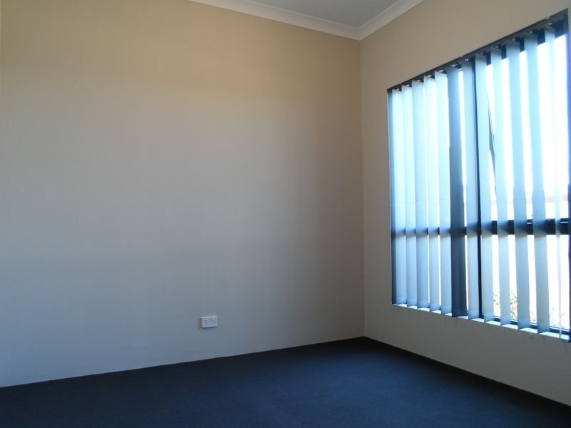 23 Perkins Drive, Clarkson WA 6030