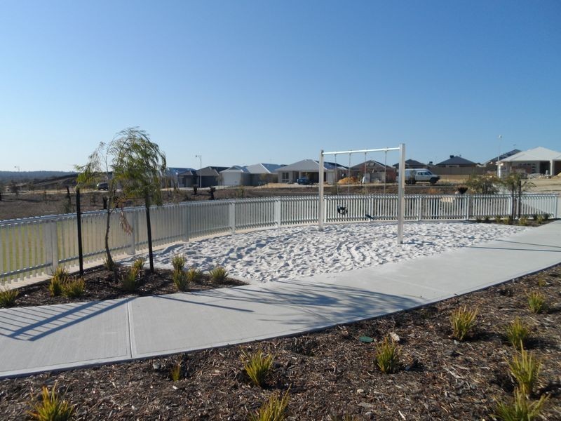 23 Perkins Drive, Clarkson WA 6030