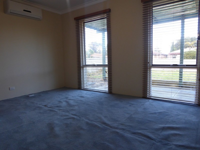 52 Whitfield Drive, Two Rocks WA 6037