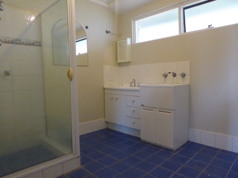 52 Whitfield Drive, Two Rocks WA 6037