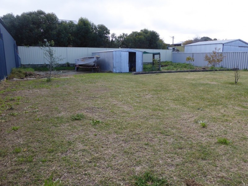 52 Whitfield Drive, Two Rocks WA 6037