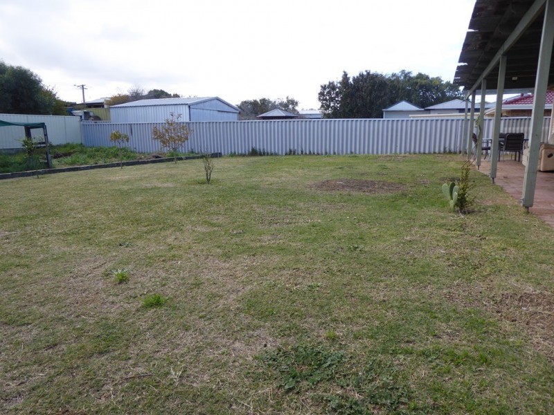 52 Whitfield Drive, Two Rocks WA 6037